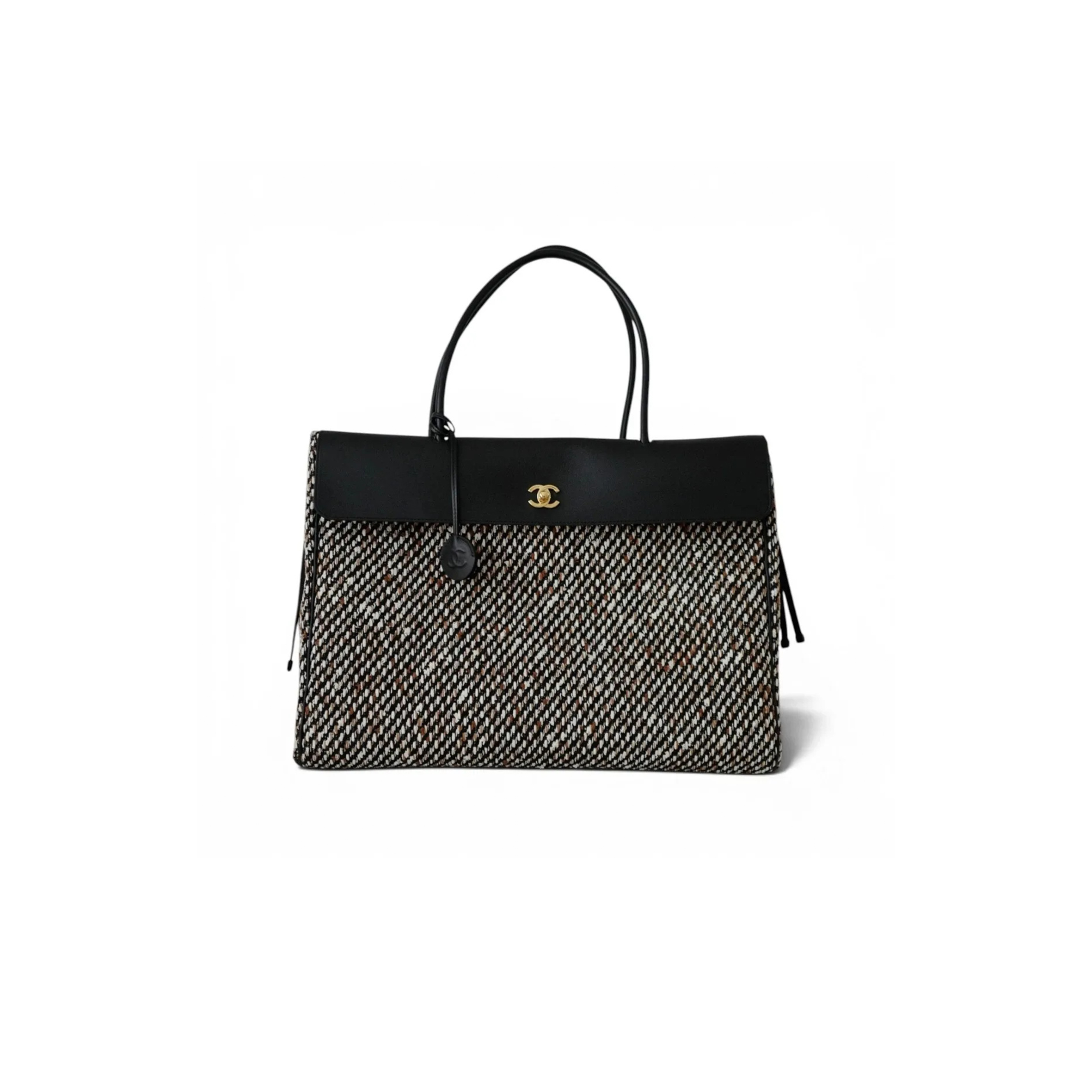 CHANEL MASTER XXL URBAN ESSENTIAL SHOPPING TOTE BLACK CALFSKIN AND MULTI TWEED GOLD HARDWARE (43*33*17.5cm) 